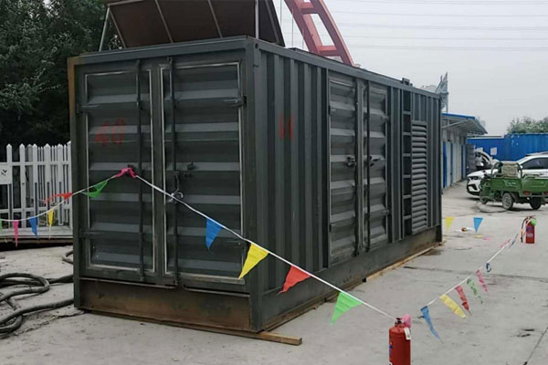 铁岭发电机租赁空气滤清器多久更换一次?